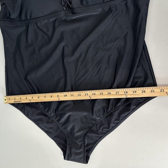 Torrid Wireless Grommet Lace Up One Piece Swimsuit Size 4X Black - Picture 11 of 13